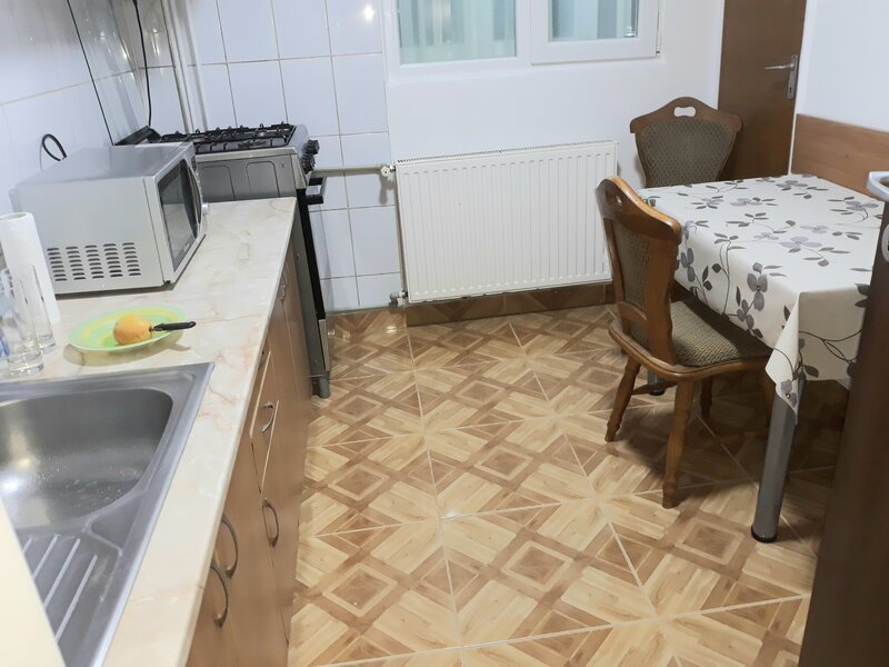 Obor, Colentina, Teiul Doamnei, stradal, 8 minute de metrou renovat mob nou