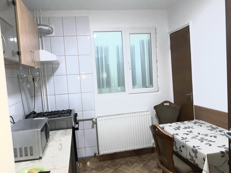 Obor, Colentina, Teiul Doamnei, stradal, 8 minute de metrou renovat mob nou